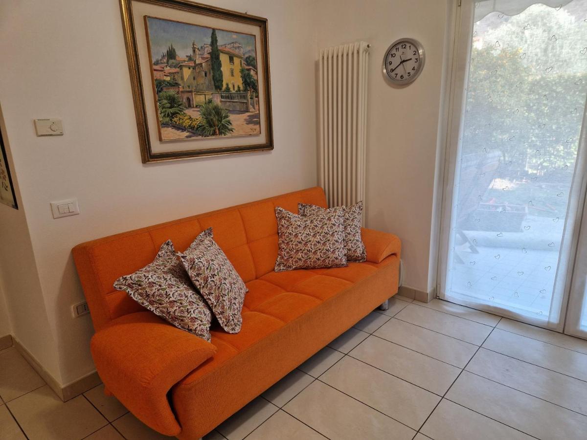 Garden & Pool Perugini Apartman Torbole Sul Garda Kültér fotó
