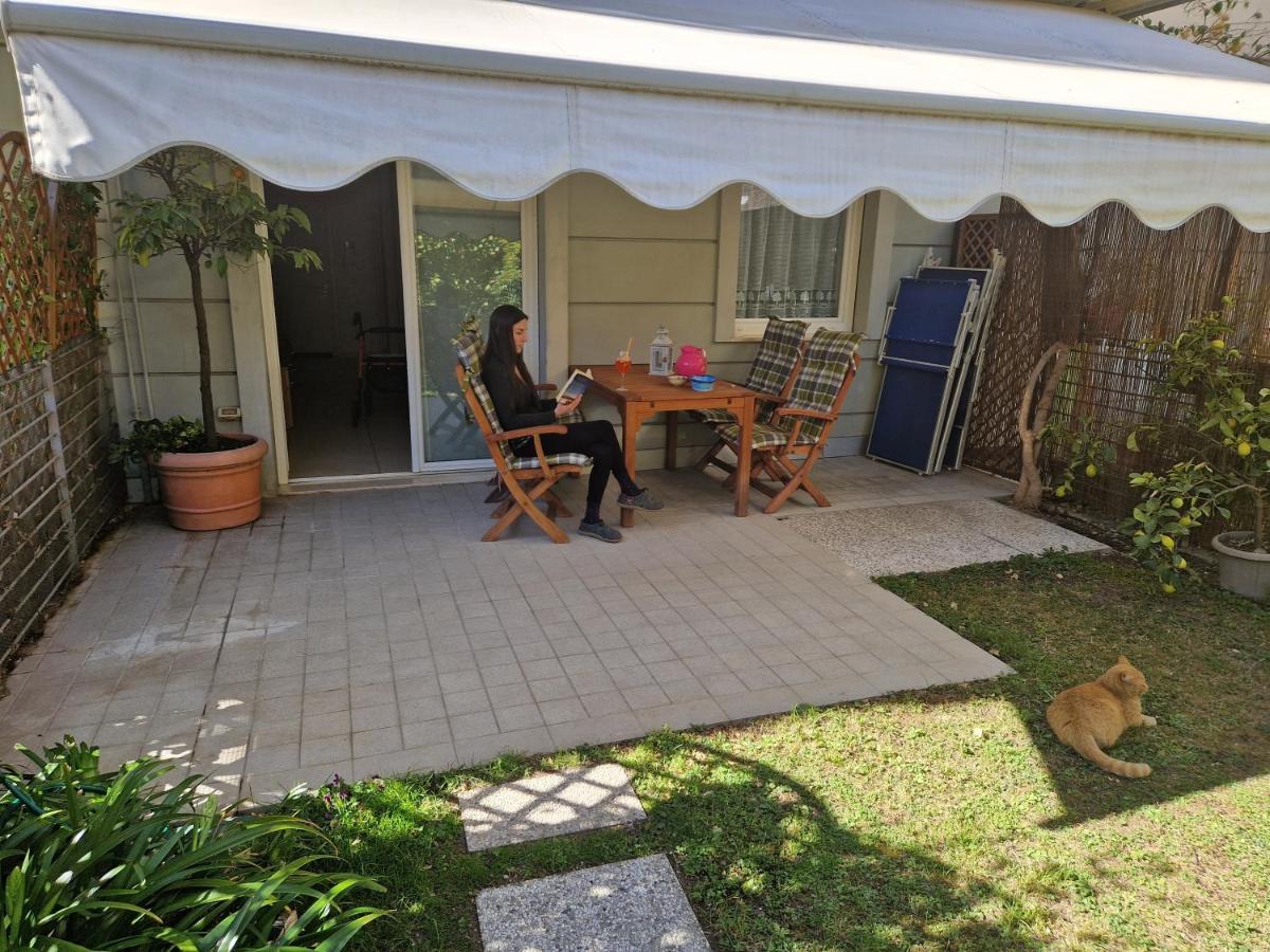 Garden & Pool Perugini Apartman Torbole Sul Garda Kültér fotó