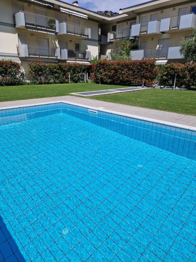 Garden & Pool Perugini Apartman Torbole Sul Garda Kültér fotó
