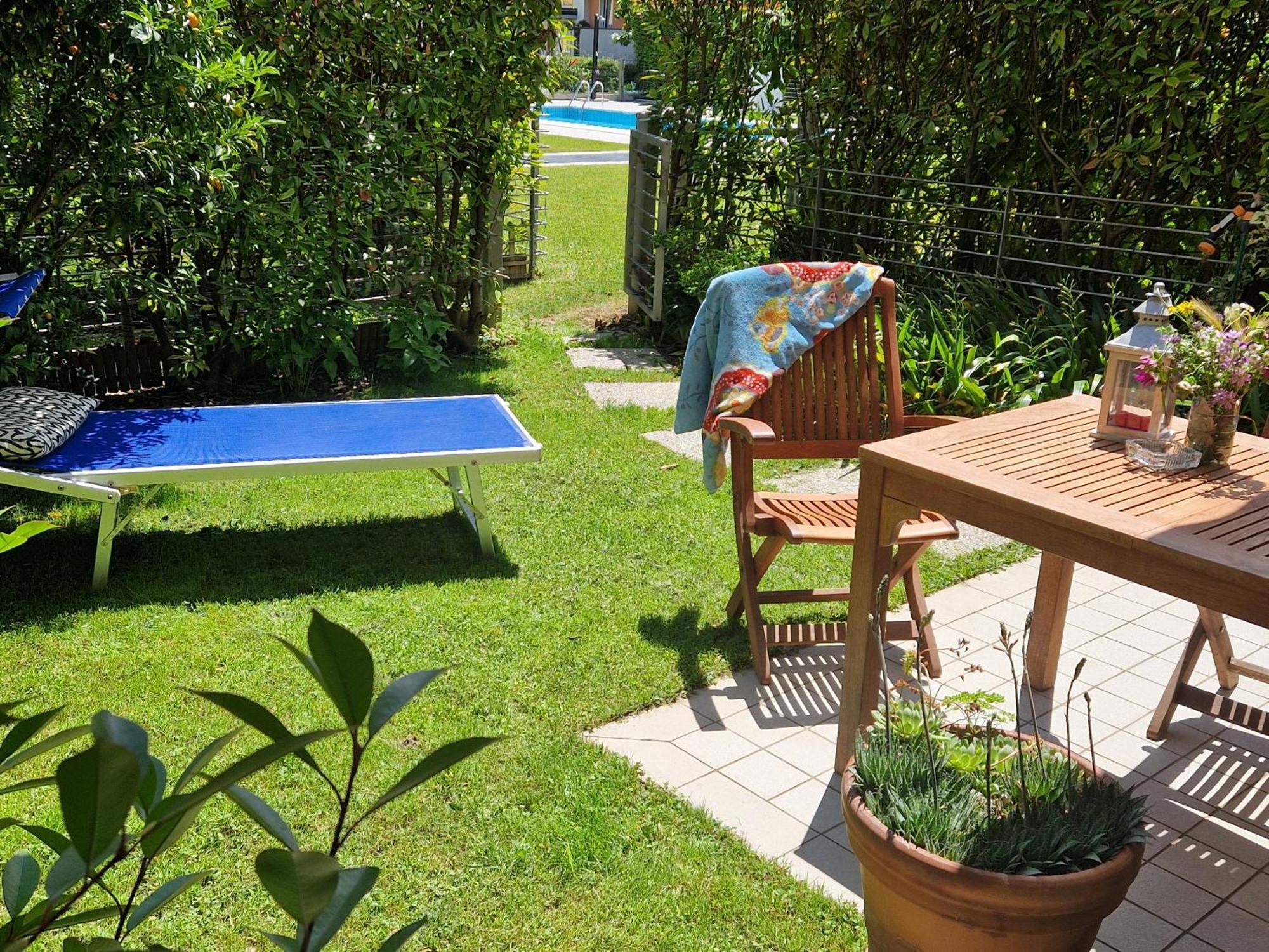 Garden & Pool Perugini Apartman Torbole Sul Garda Kültér fotó